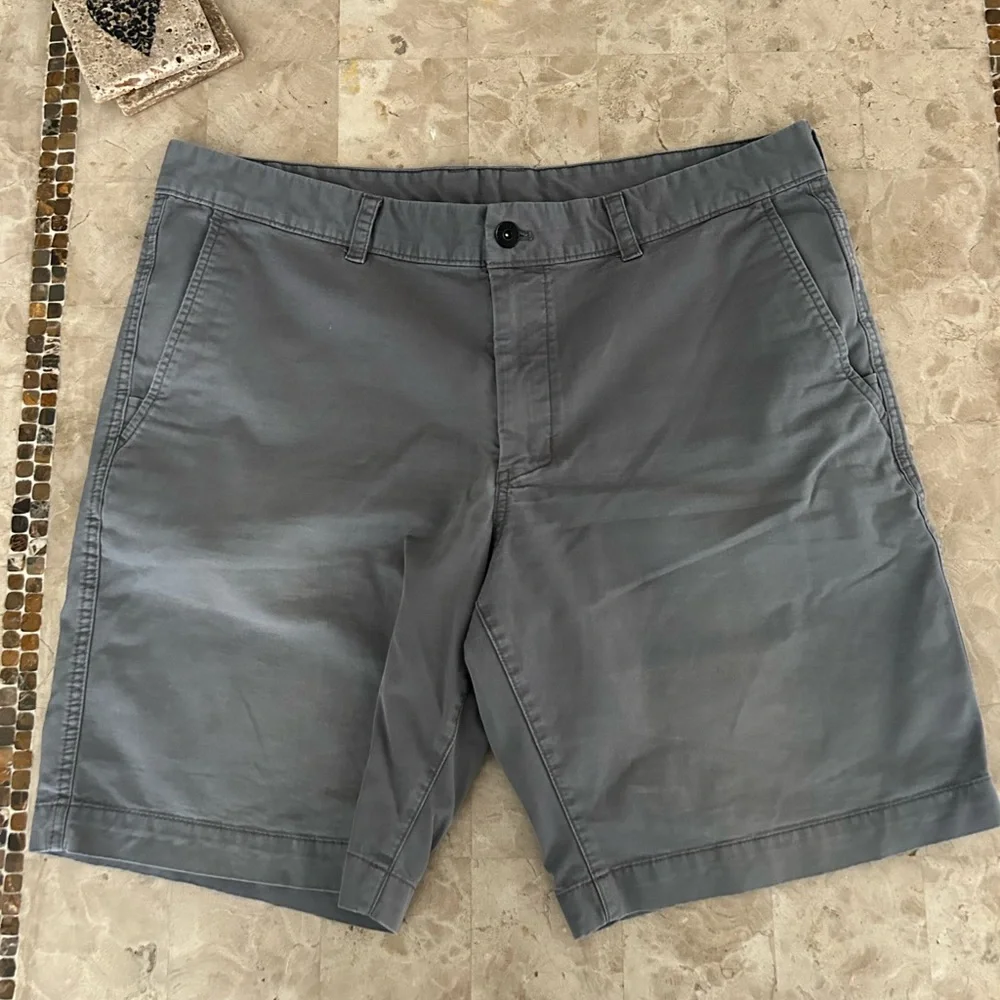 The North Face Men’s Flat Front Shorts‎ size 38